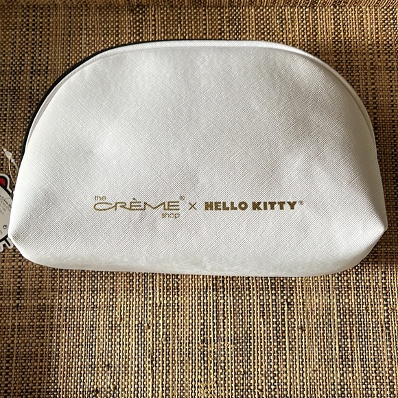 Hello Kitty Bundle - Picture 6 of 6